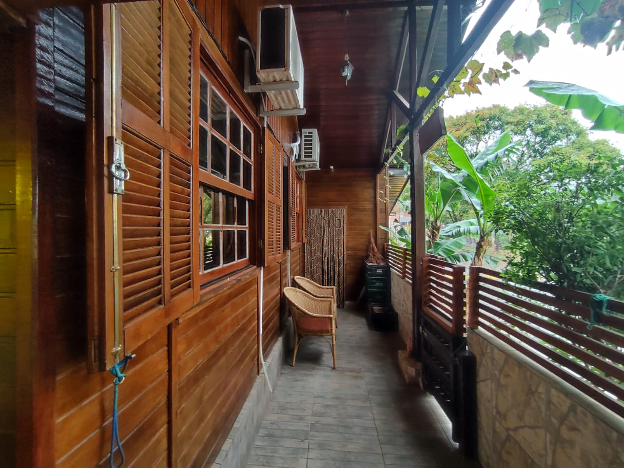 Casa em frente ao lago em atibaia 12.jpg