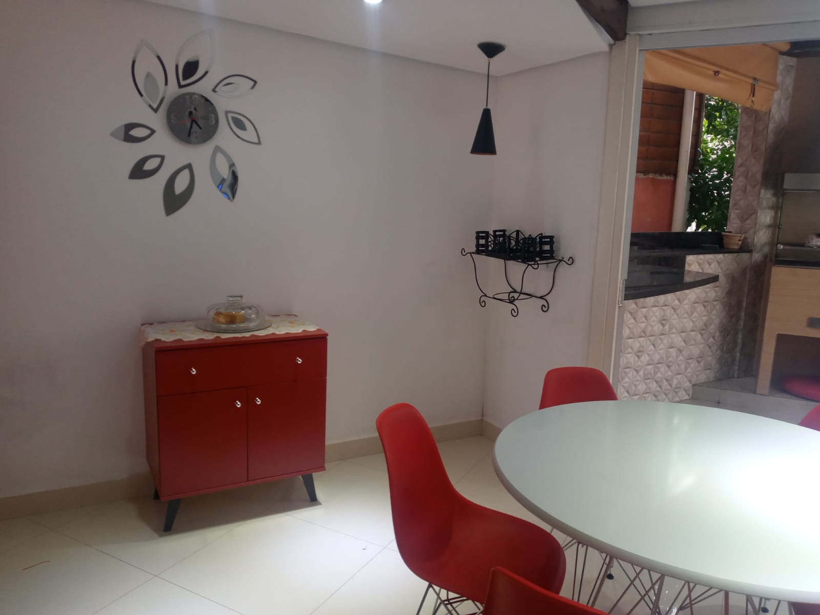 Casa de madeira no interior Atibaia linda 13.jpg