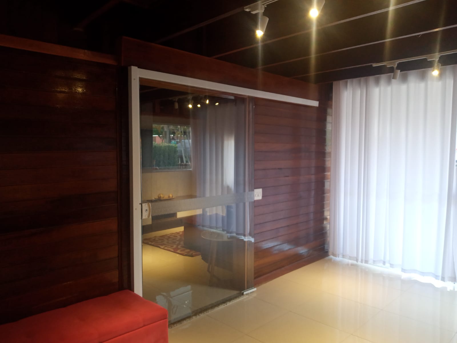 Casa de madeira no interior Atibaia linda 11.jpg