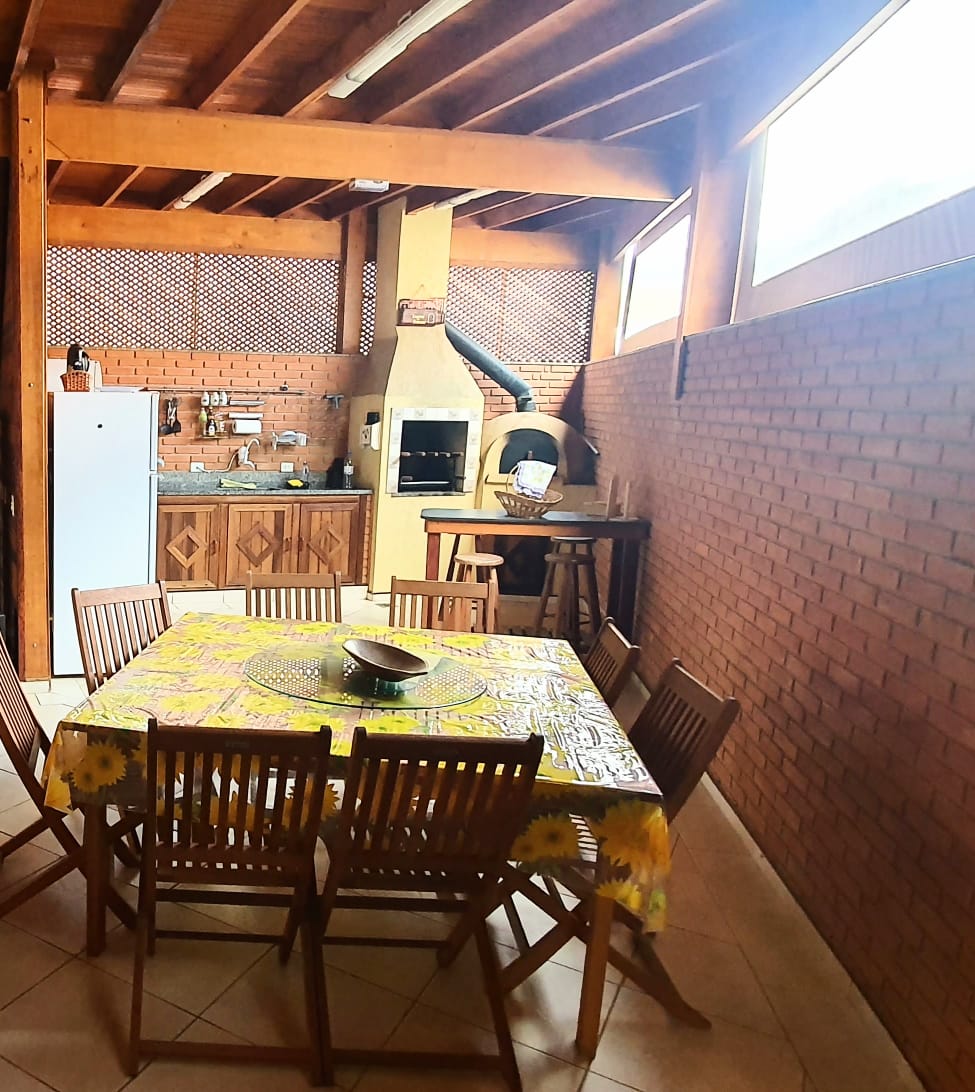 chalé casa atibaia duas das margaridas 10.jpg