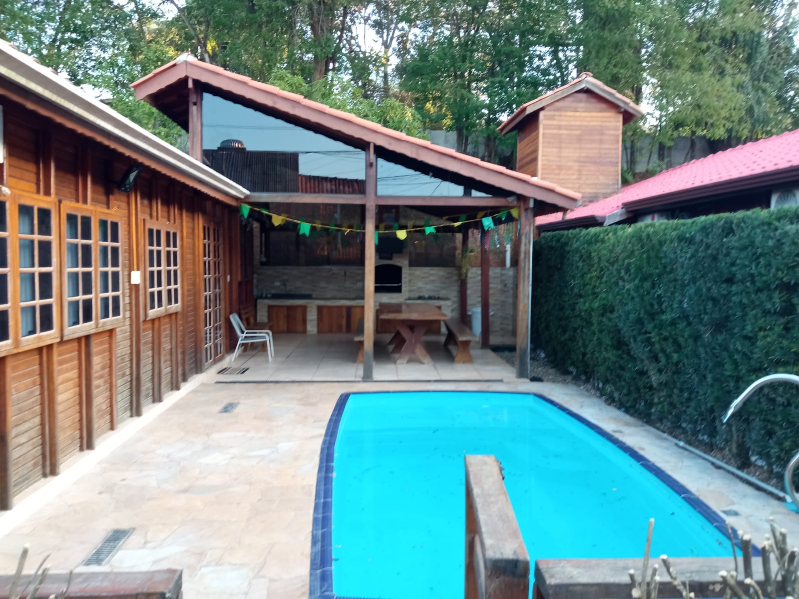 Casa no interior com piscina em atibaia 9.jpg