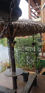 Casa no interior na beira do lago 8.jpg